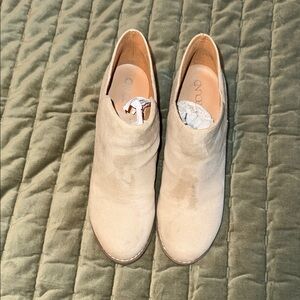 Platform Cream Ankle Boots